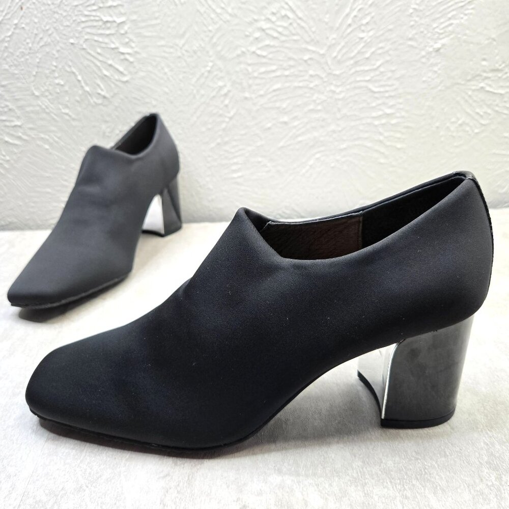 Donald Pliner Ankle Boots Sz 10 Black Sleek Minimalist Dressy Block Heel Booties